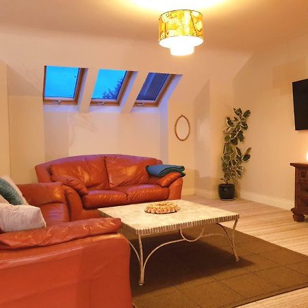 Ethan House Holiday Suites Киларни Екстериор снимка