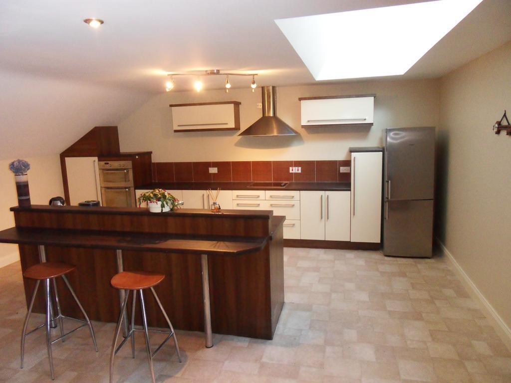 Ethan House Holiday Suites Киларни Екстериор снимка