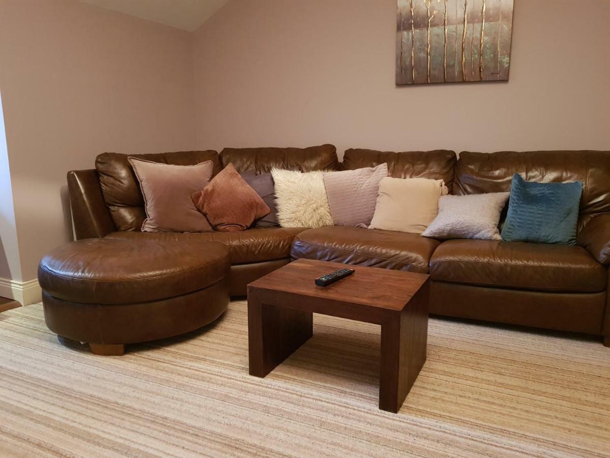 Ethan House Holiday Suites Киларни Екстериор снимка